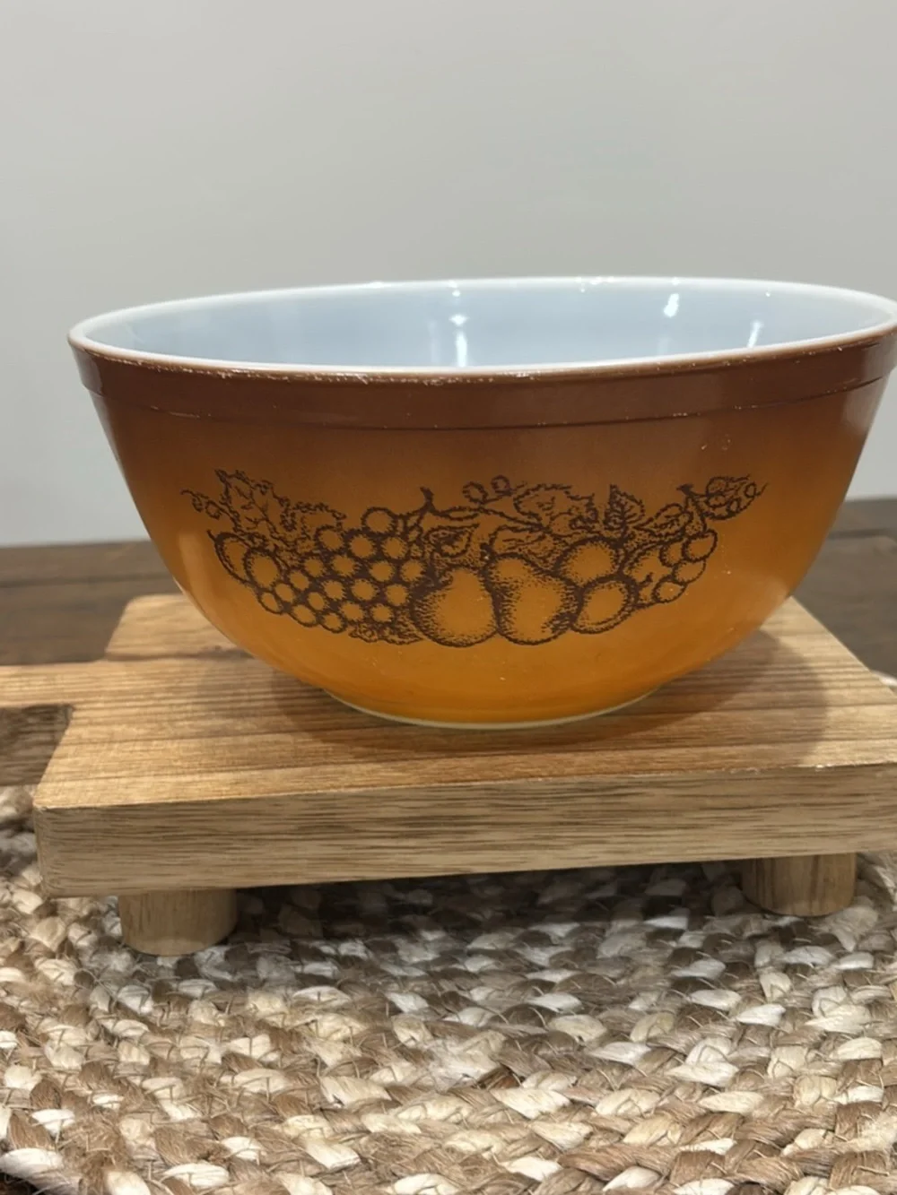 Pyrex Old Orchard Mixing  Bowl